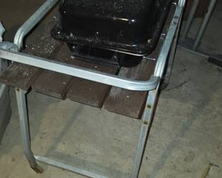 Slat table