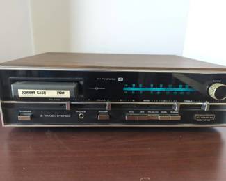 Claricon 8-Track Stereo Model 33-200 AM/FM...