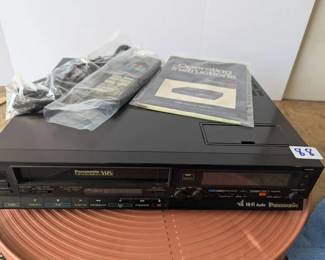 Panasonic PV-1642 VHS VCR With Remote and Manual