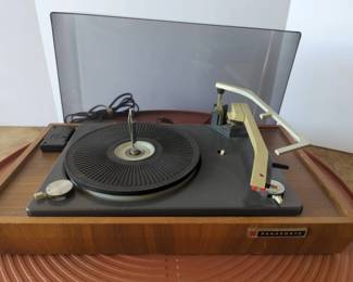 Panasonic RD-7673 Automatic Turntable
