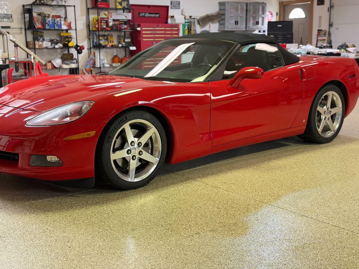 2006 Chevrolet Corvette Convertible (C6) 44,000 miles • 6.0L LS2 V8 - 400 HP