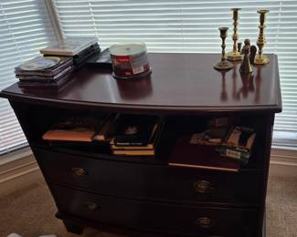 Bombay Chest