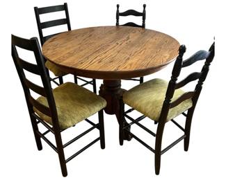 Pedestal Table 4 Chairs