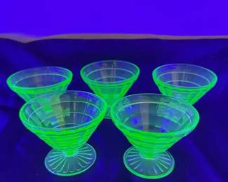Uranium Glass with 5 Sherbert Glasses