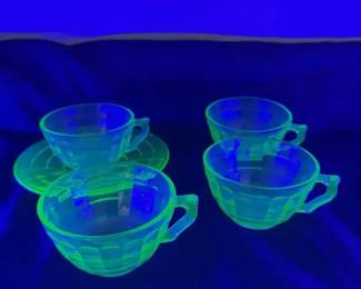 Uranium Glass 4 Cups 1 Small Plate