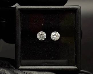 1.00 Carat Matched Pair of Lab-Grown Round Brilliant Diamonds