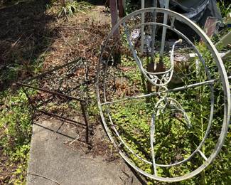 WROUGHT IRON TABLE, METAL YARD DECOR
