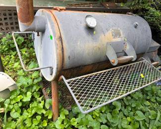 SMOKER / GRILL