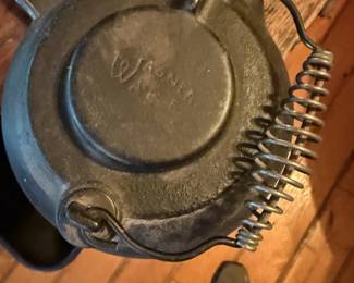 Cast iron kettle