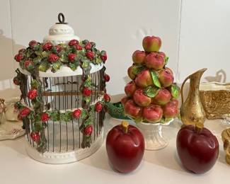 Vintage Italian Ceramic Aviary Capodimonte Style