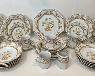 Mikasa: "Antoinette" 8, 5 pc Place-settings, minus 1 saucer, plus 1 Chop Plate and ! Creamer