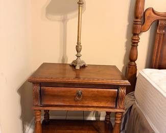 2 Nightstands