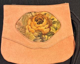 Leather purse with embroidery