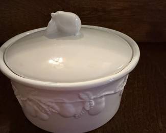 Butter dish