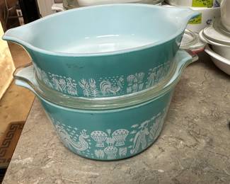 Pyrex bowls