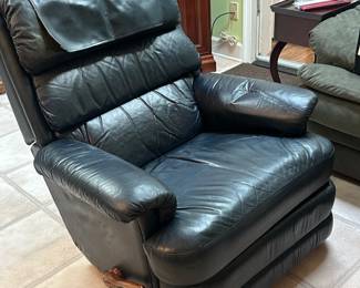 La-z-boy recliner - one of two