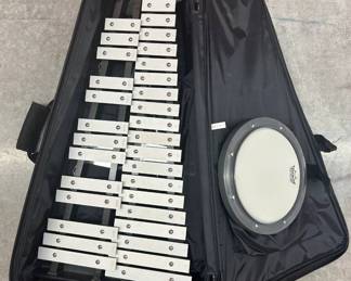Lot #24 Student Bell Kit Glockenspiel 32-Key Aluminum Bars w/ Remo Practice Pad & Case
