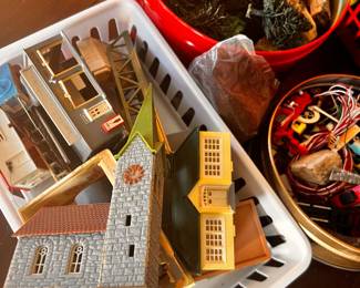 N scale Train accessories