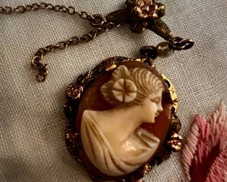 Gorgeous Cameos