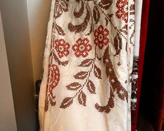 Handmade Tablecloth Lg / unfinished