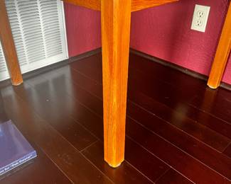 More small wood tables