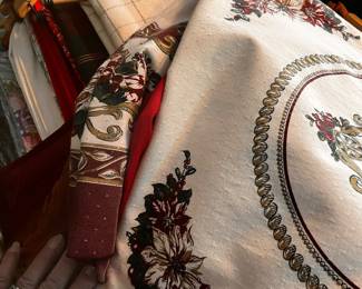 Several nice tablecloths