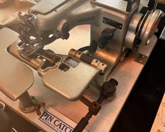 Pin Catcher machine Vintage