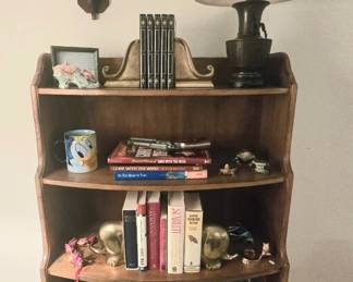 Wood bookshelf/display shelf with drawer