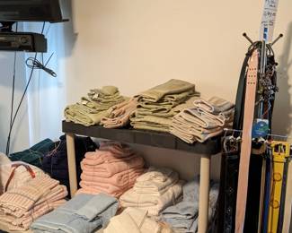 Sets of towels.