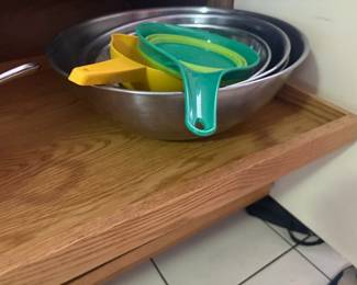 . . . stainless bowl set