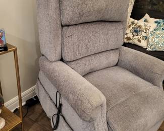 Adjustable Recliner