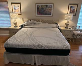 King size matress and box springs like new