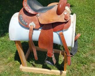 Western Barrel Racing Saddle