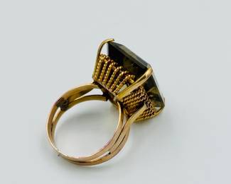 1972 Gold Ring with Rectangular-Cut Smoky Topaz Stone