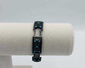 Navaho bracelet with turquoise stones