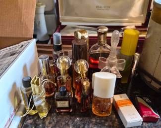 vintage perfumes and vintage colognes