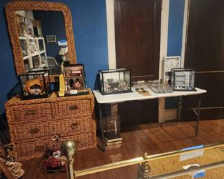Miniature items