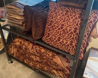 BEDDING SET