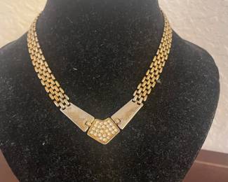 VERY RETRO NECKLACE