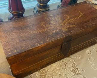LARGE WOOD BOX