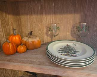 Spode Dinner Plates, goblets & Pumpkins