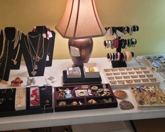 Vintate jewelry