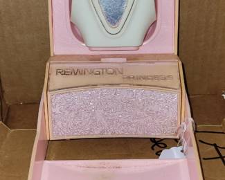 1950s Remington princess electric shaver