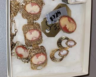 Six piece costume jewelry