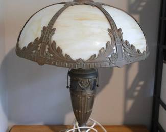 Antique Miller Company table lamp, features caramel slag glass panels and decorative metal base. Victorian or early arts and crafts. Works.