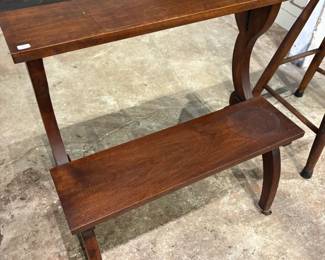 Wooden 2-Tiered Display Stand