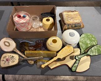 Large Lot of Beauty and Dresser Items