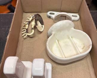 Porcelain Bathroom Items