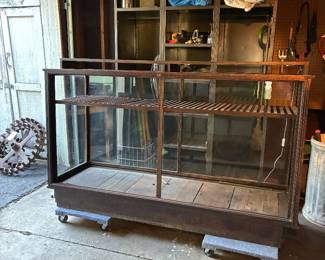 Vintage humidor display case - missing front and top glass