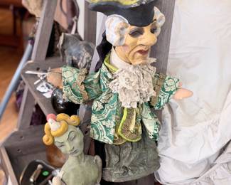 more puppets!